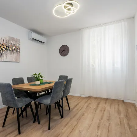 Bacvice Apartment Split