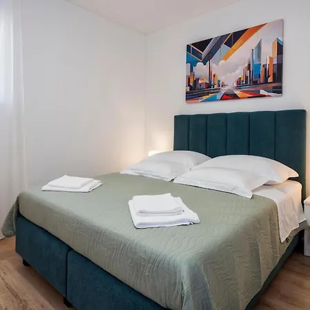 Bacvice Apartment Split